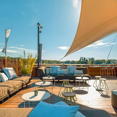 Spreeapartment Luna Bateau-hôtel