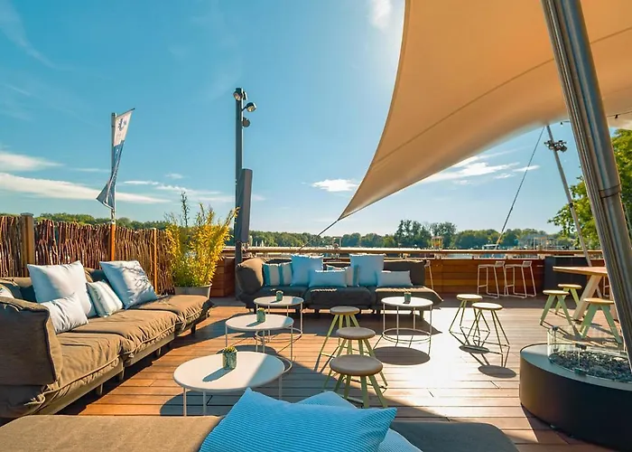 Spreeapartment Luna Botel